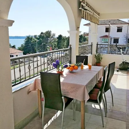 Libe With Sea View Διαμέρισμα *